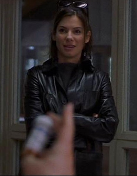 28 DAYS SANDRA BULLOCK BLACK COAT